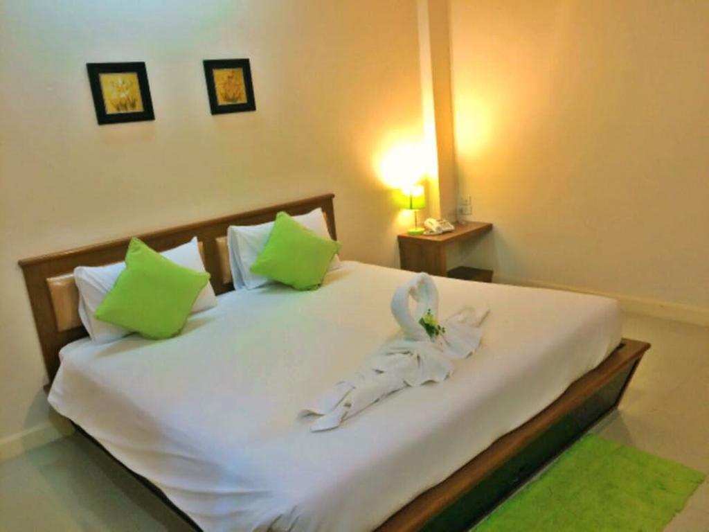 Chumphon Travelodge Bagian luar foto