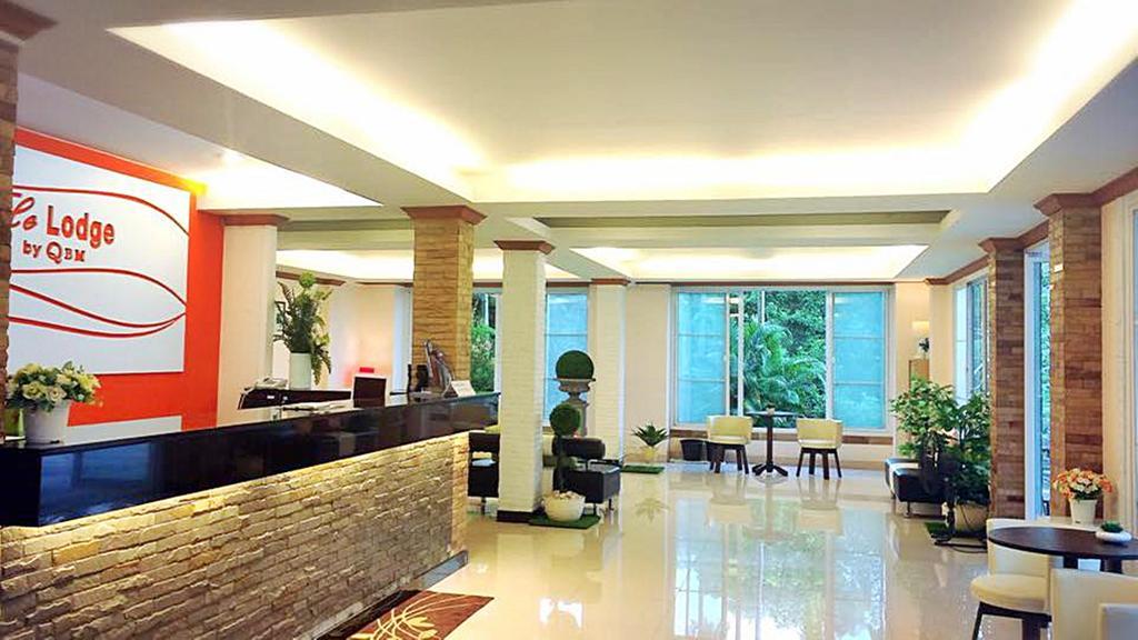 Chumphon Travelodge Bagian luar foto