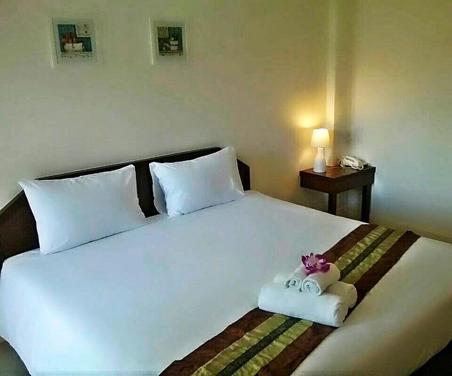 Chumphon Travelodge Bagian luar foto