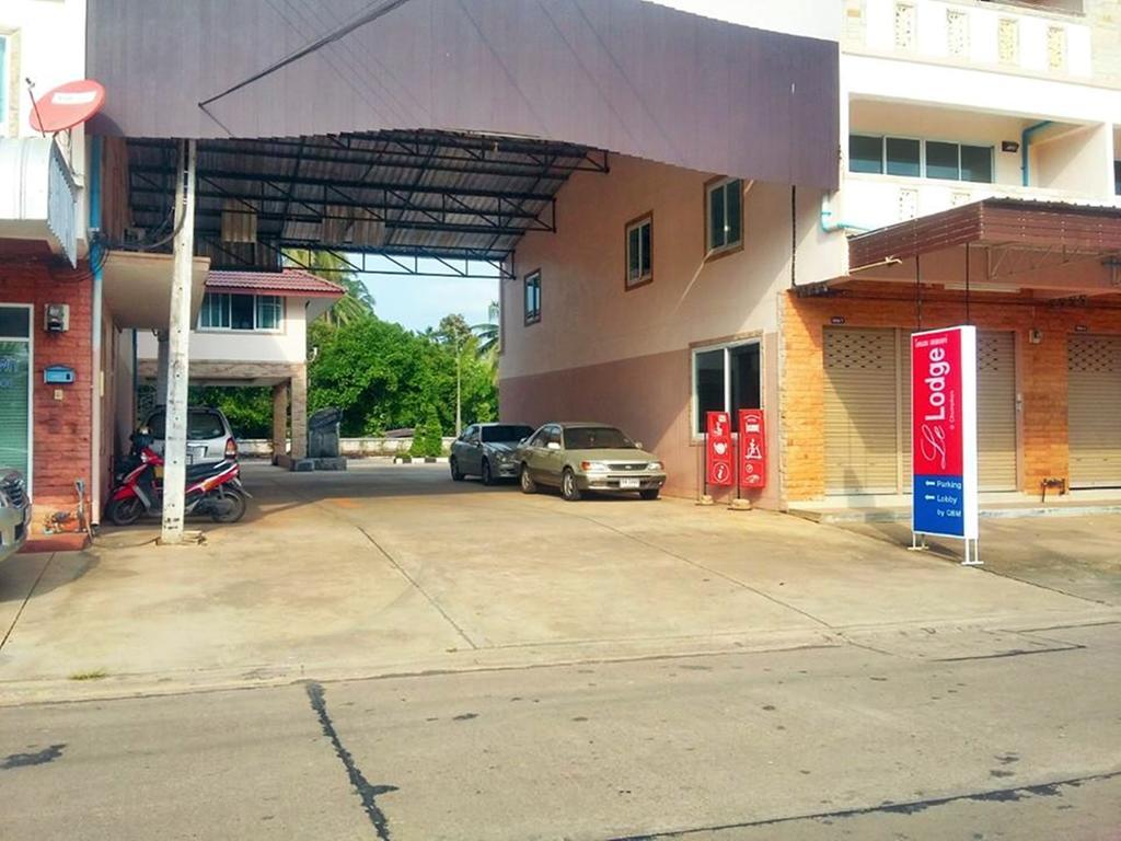 Chumphon Travelodge Bagian luar foto