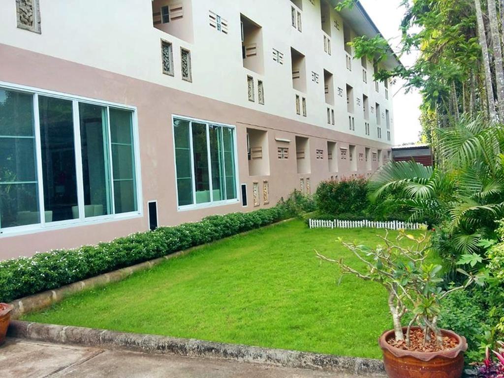 Chumphon Travelodge Bagian luar foto