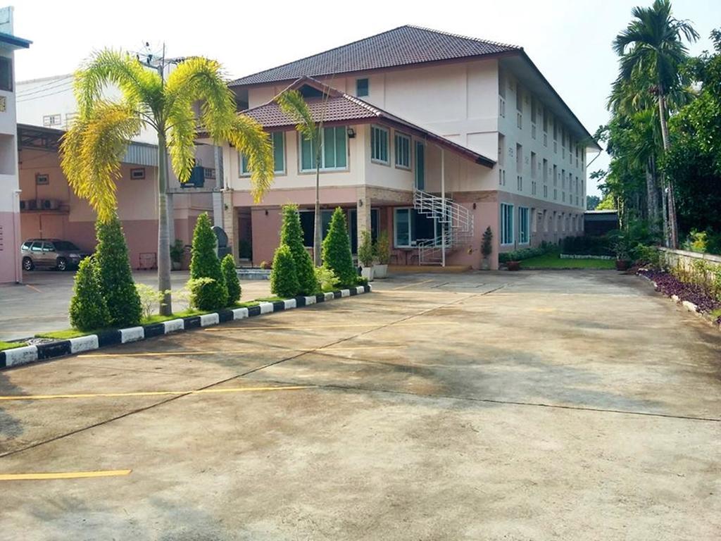 Chumphon Travelodge Bagian luar foto