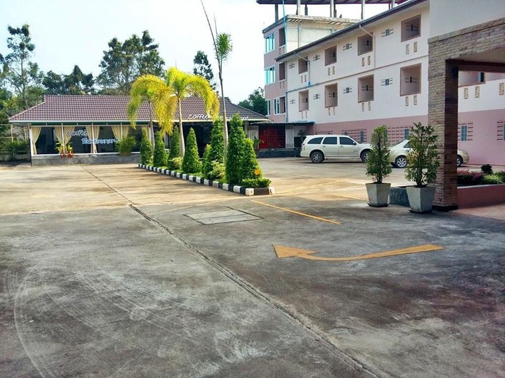 Chumphon Travelodge Bagian luar foto