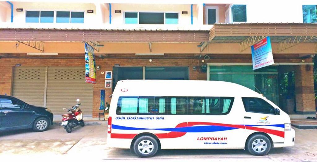 Chumphon Travelodge Bagian luar foto