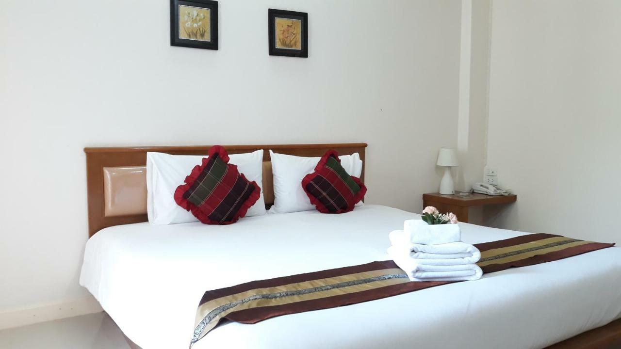 Chumphon Travelodge Bagian luar foto